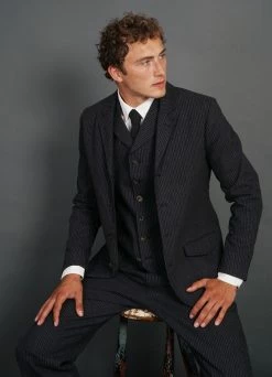 HANSEN GARMENTS ANKER | Casual 4-button Blazer | Black Pin 10 HANSEN GARMENTS ANKER | Casual 4-button Blazer | Black Pin -Hansen Shop anker casual 4 button blazer black pin 450 699787