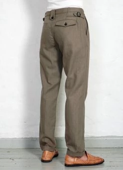 HANSEN GARMENTS FINN | Side Buckle Regular Trousers | Bay Leaf -Hansen Shop finn side buckle regular trousers bay leaf hansen garments 471643