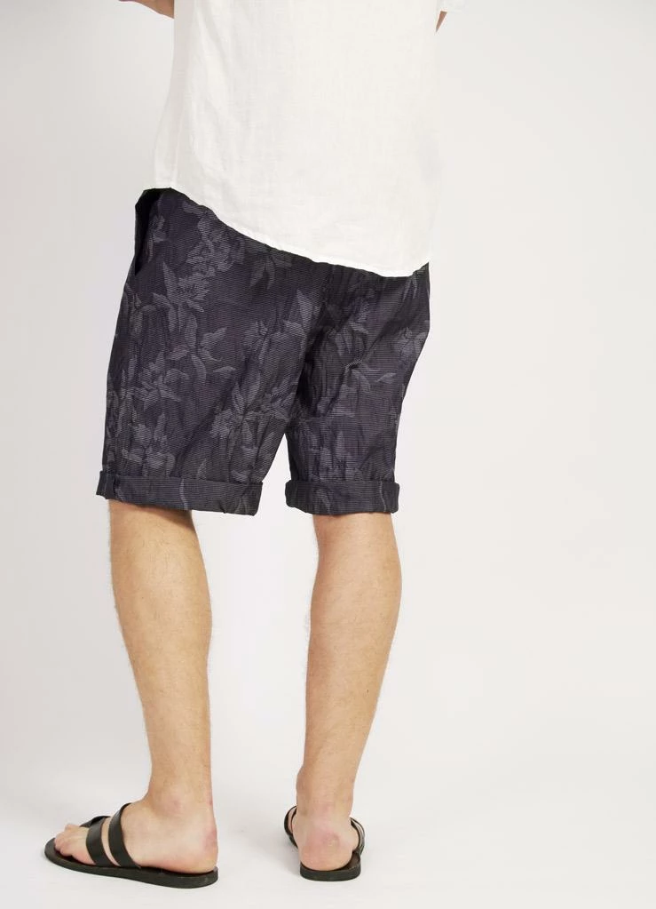 HANSEN GARMENTS GILBERT | Wide Cut Shorts | Botanic Indigo 3 HANSEN GARMENTS GILBERT | Wide Cut Shorts | Botanic Indigo - Image 3