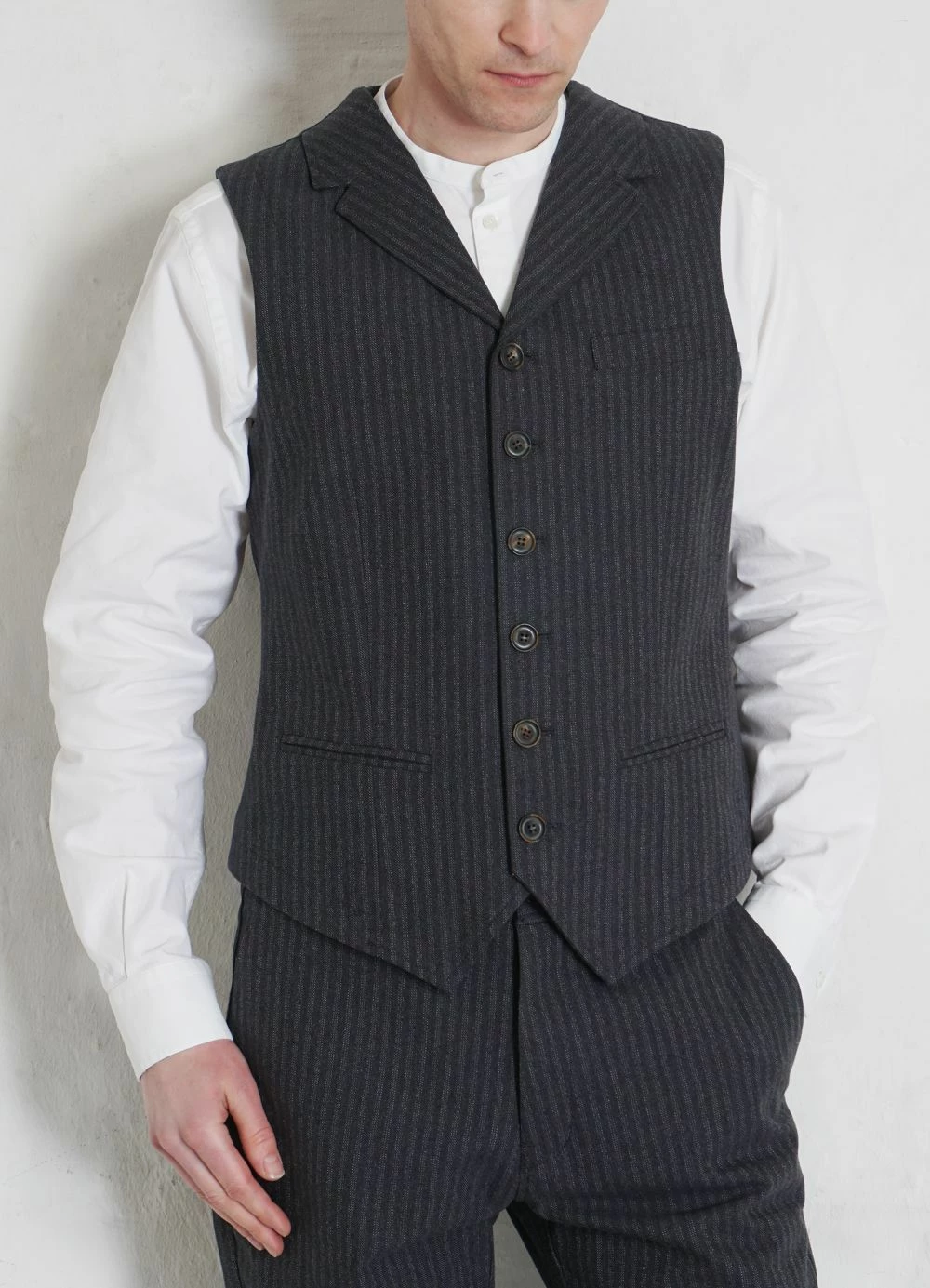 HANSEN GARMENTS WILLIAM | Lapel Waistcoat | Grey Pin 2 HANSEN GARMENTS WILLIAM | Lapel Waistcoat | Grey Pin - Image 2